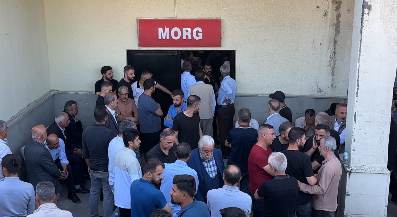 yolcu-minibusu-ile-kamyonun-carpistigi-kazada-olu-sayisi-3-e-yukseldi