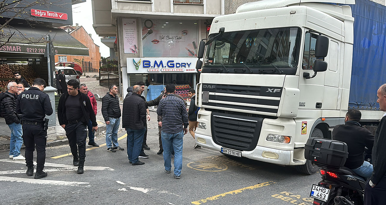 Ukrayna’dan bin 500 kilometre yol geldi, Kağıthane’de kaza yaptı: Tırla yaşlı adama çarptı