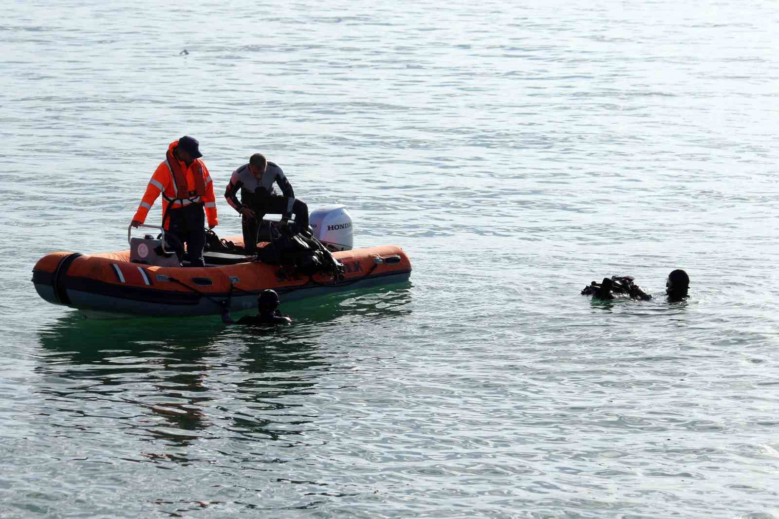 Batan gemiden 1 mürettebatın cansız bedeni bulundu