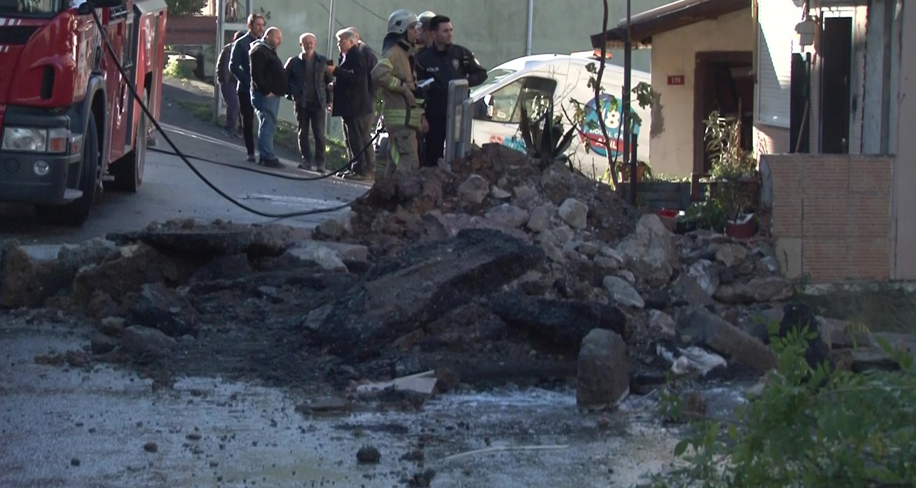 Üsküdar’da doğalgaz borusundan yükselen alevler binaya sıçradı