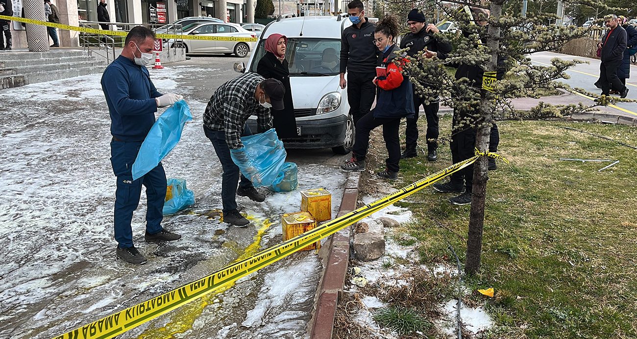 Niğde’de patlayan kargo nedeniyle 4 PTT Kargo çalışanı zehirlendi