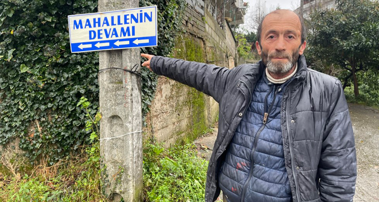 Mahallenin devamını tabelayla gösteriyor