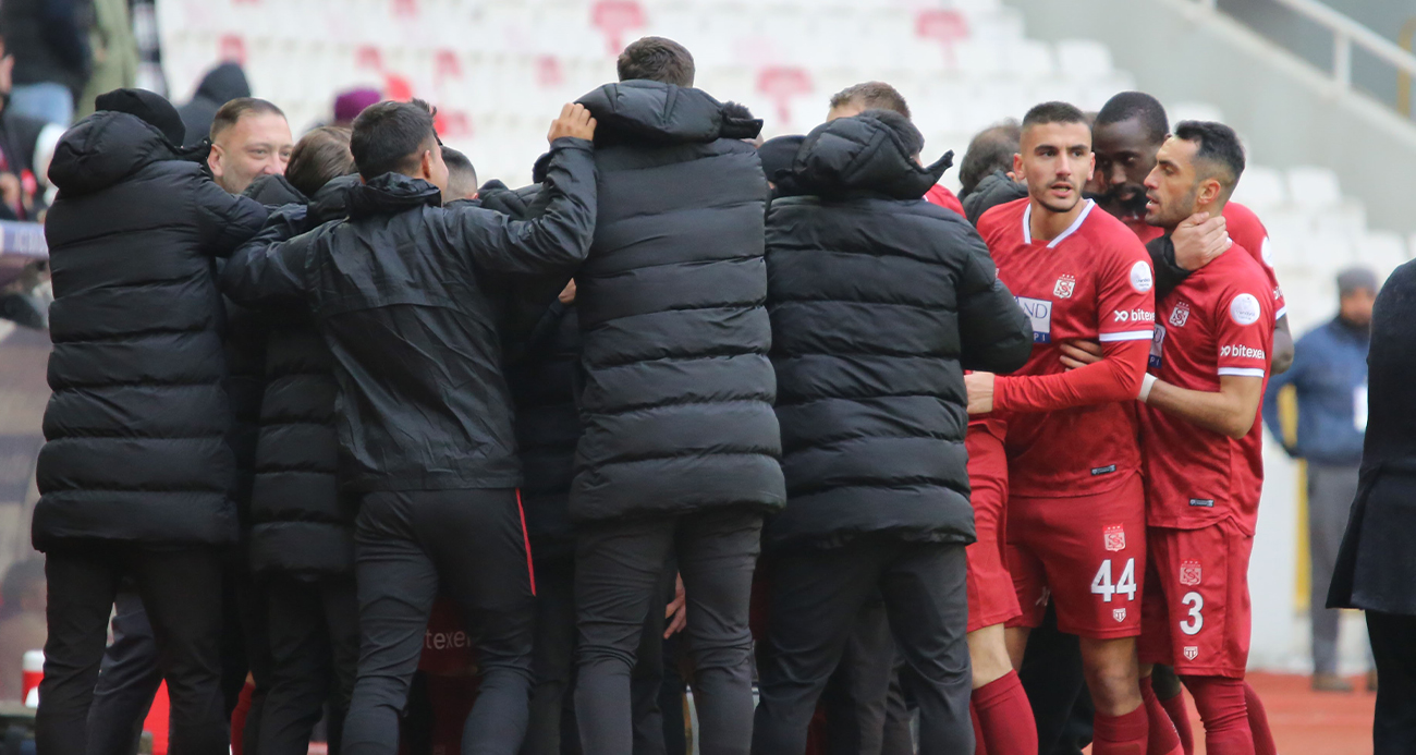 Beşiktaş Sivas'ta dondu!