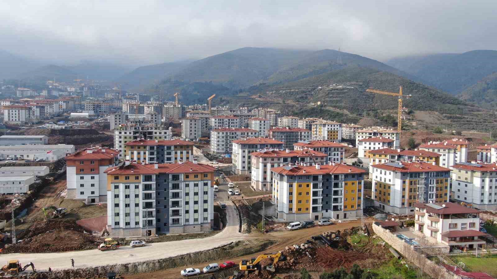 Depremin yerle bir ettiği Antakya’da adeta yeni bir şehir kuruldu