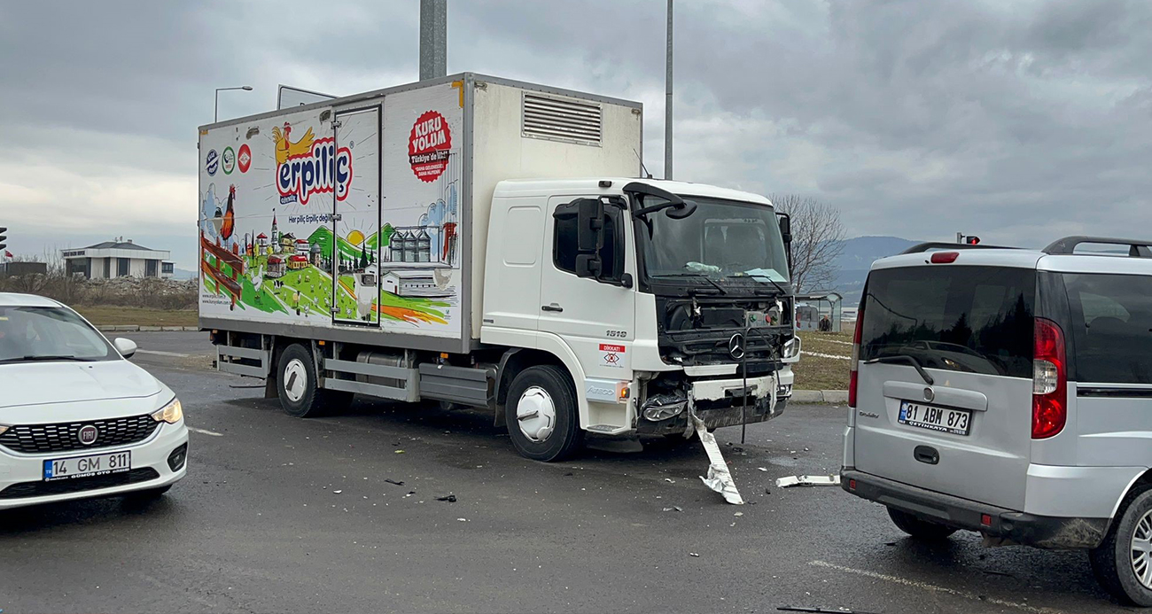 Kağıt gibi ezilen otomobilden ağır yaralı çıkarılmıştı: Acı haber geldi