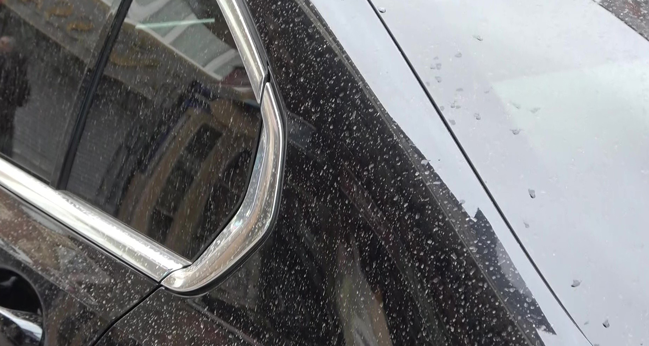 İstanbul’a çamur yağdı, otomobiller çamur içinde kaldı