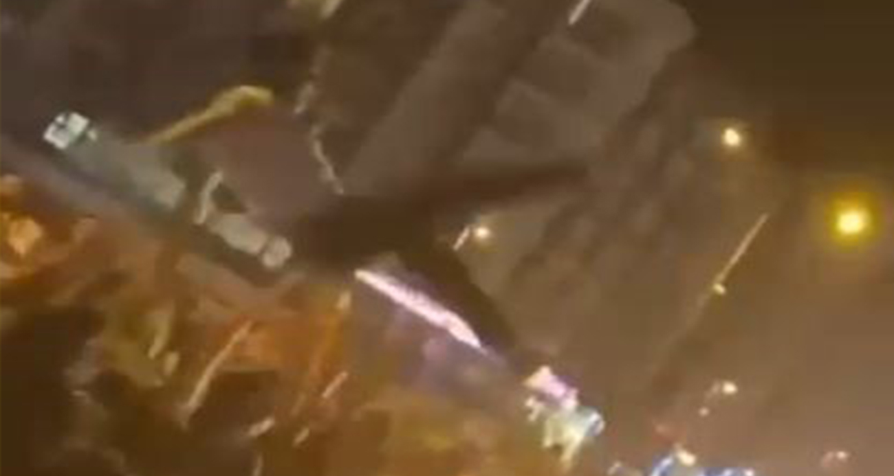 Beylikdüzü’nde kutlamalarda havaya atılan genç yaralandı