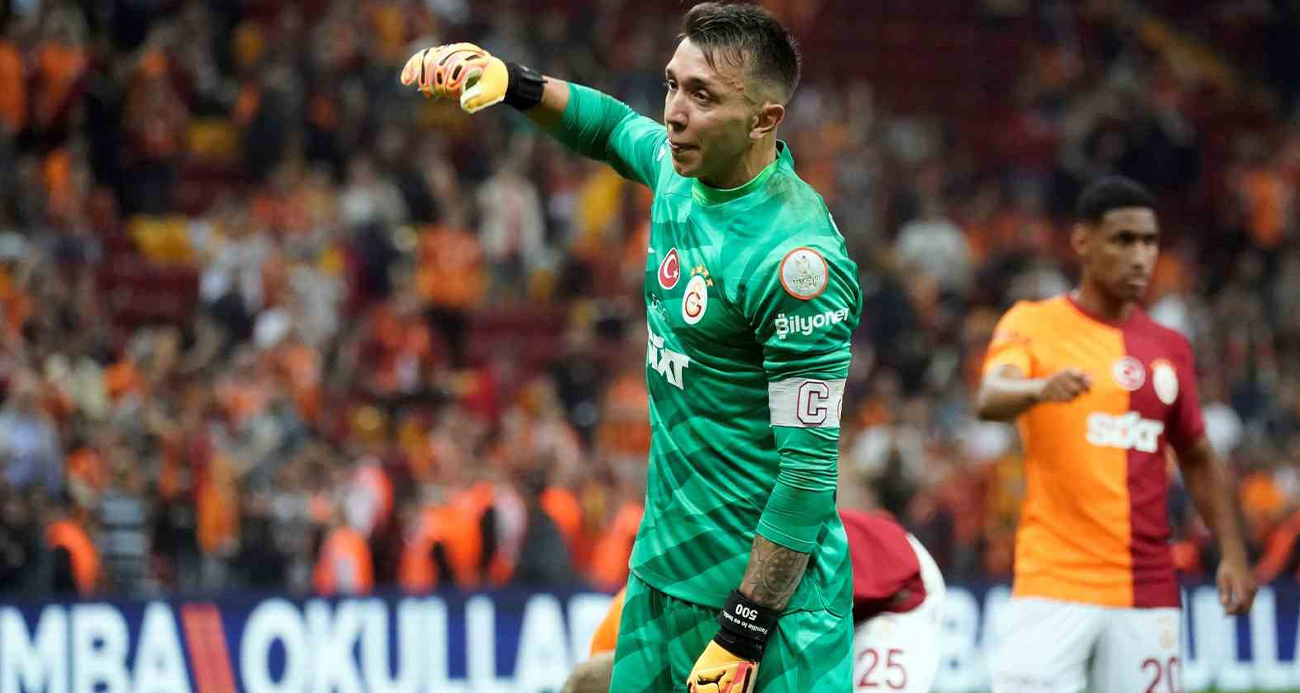 Maç sonu 3’lüsü Fernando Muslera’dan