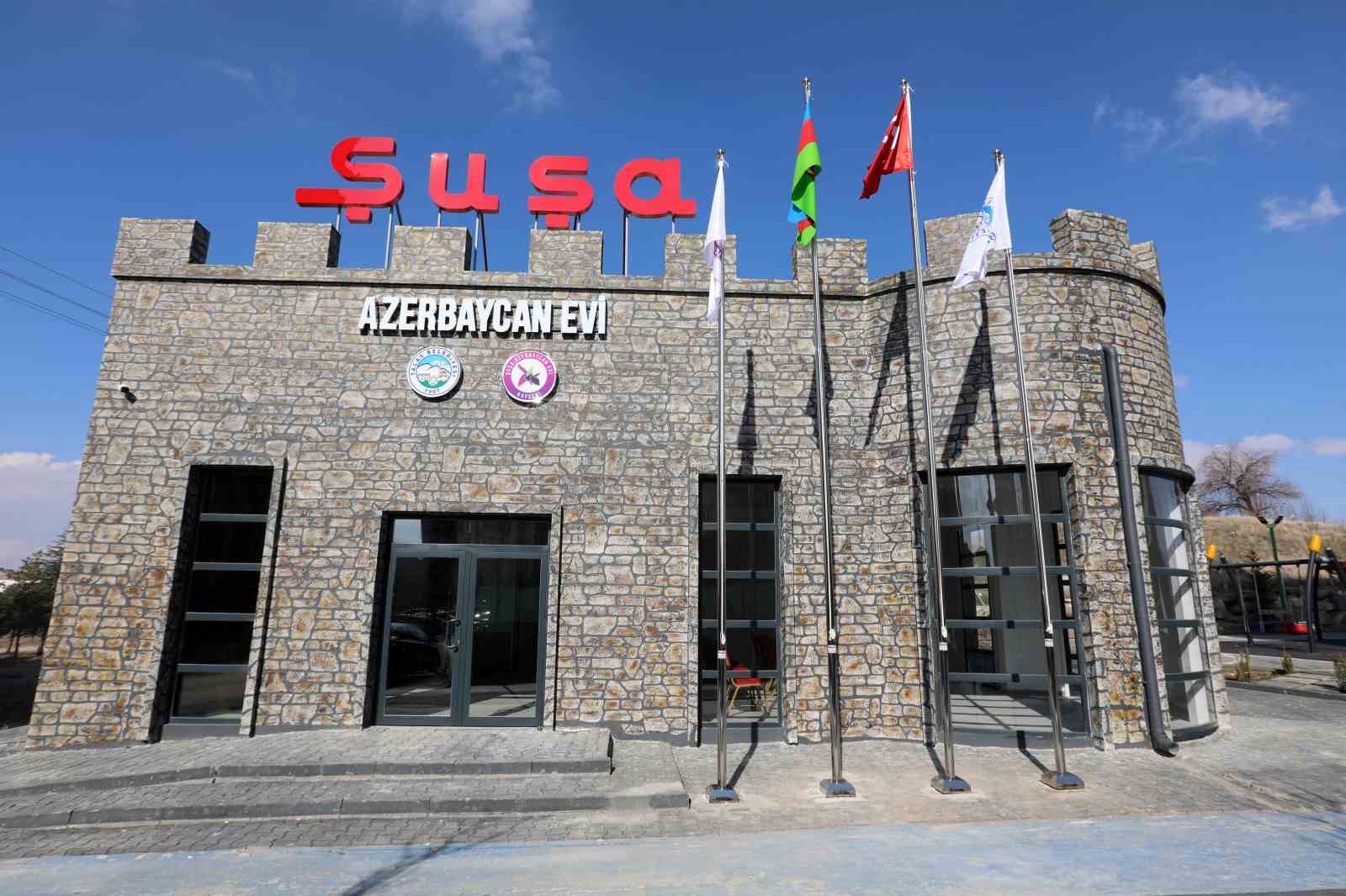Şuşa Azerbaycan Evi’nde açılış heyecanı