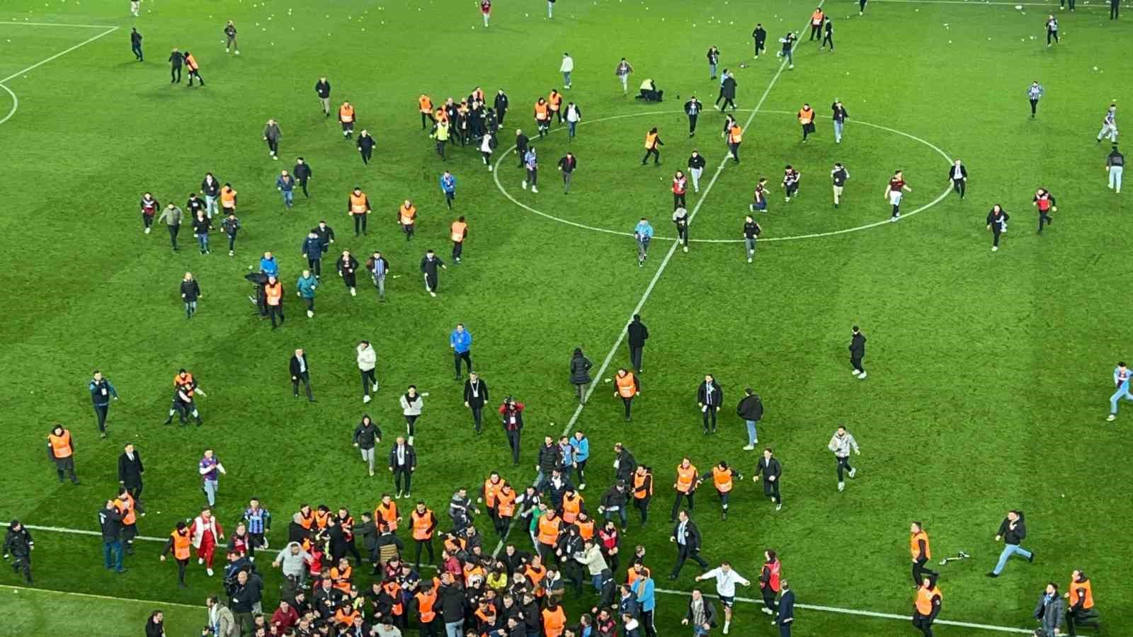 Trabzonspor - Fenerbahçe maçının cezaları açıklandı!