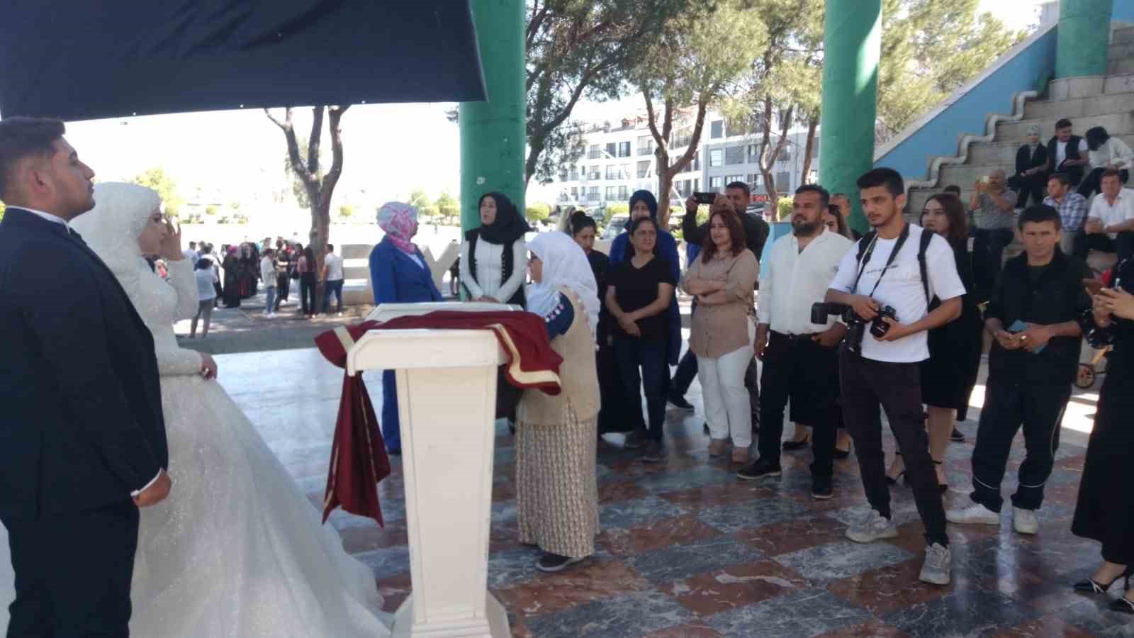 Fethiye’de 04 Nisan’da nikah yoğunluğu