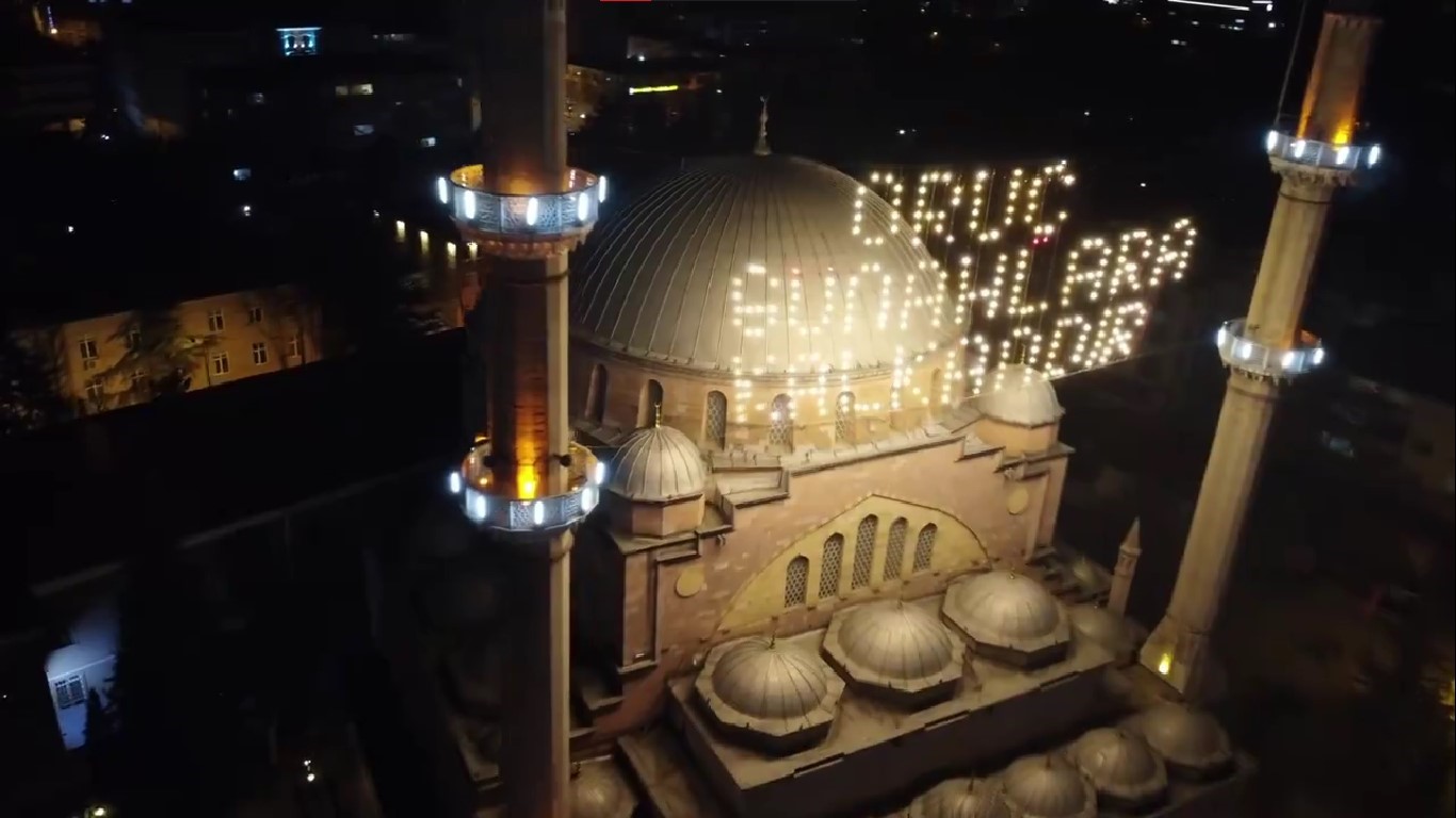 Kadir Gecesi’nde tanıtılan Reşadiye Camii ilgi gördü