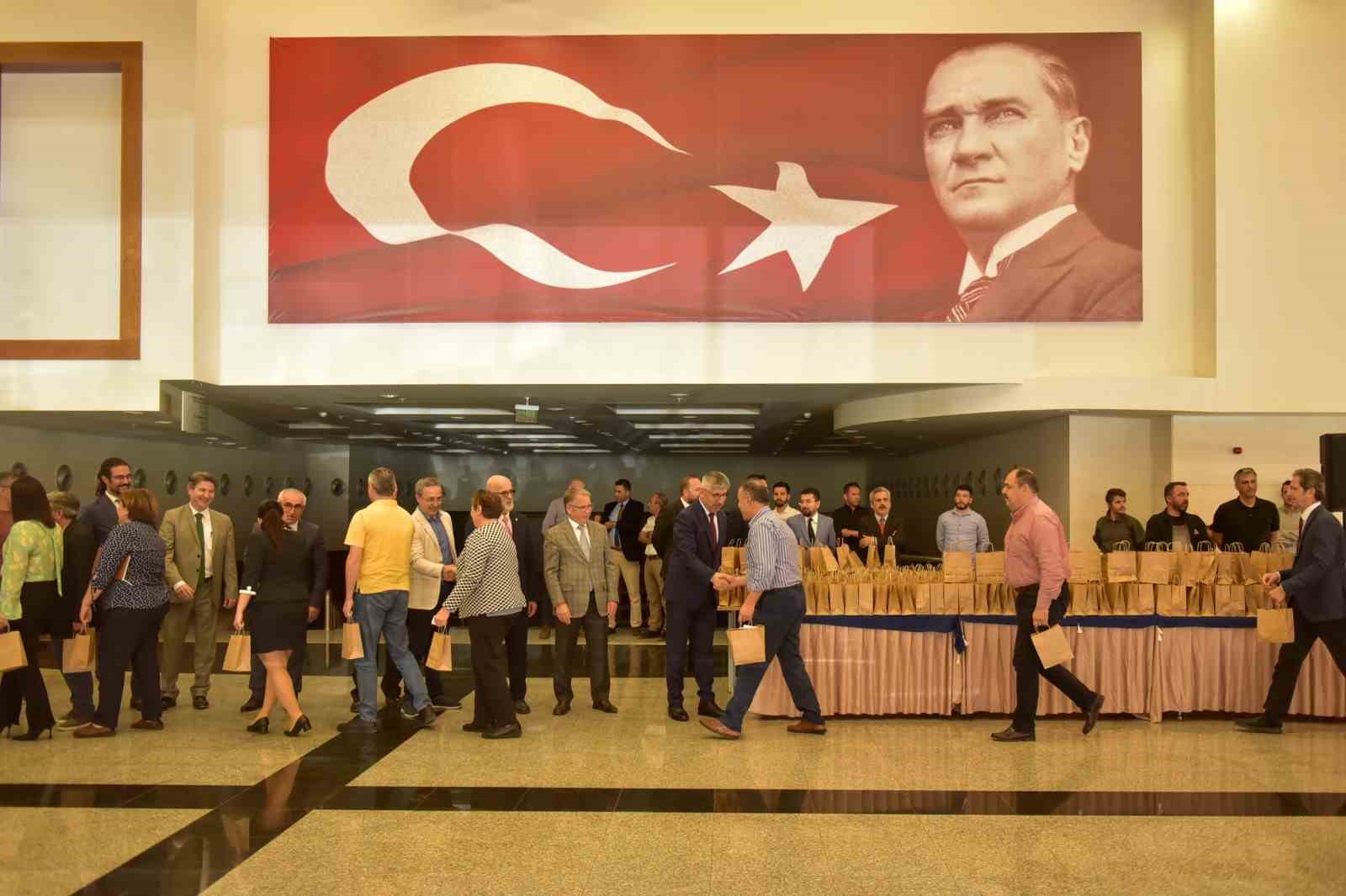 MSKÜ’de bayramlaşma töreni yapıldı