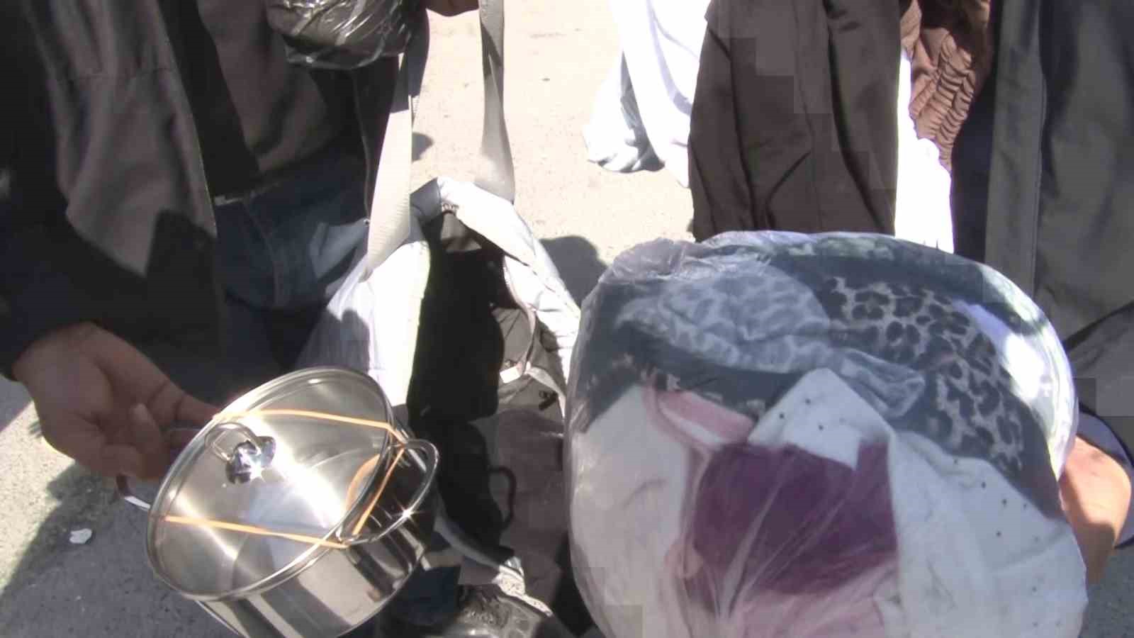 Bakırköy’deki sosyete pazarını birbirine katan şüphelilerin çantasından tencere ve kıyafet çıktı