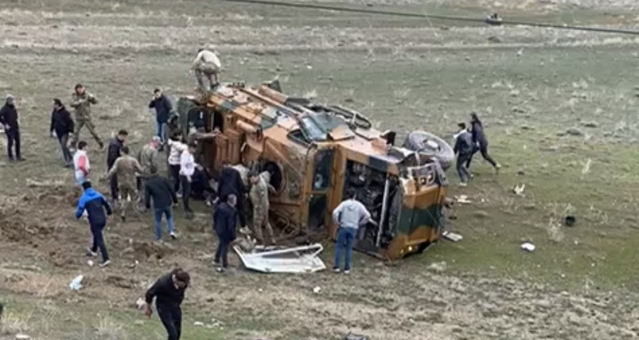 Van’da askeri araç kaza yaptı: 6 yaralı