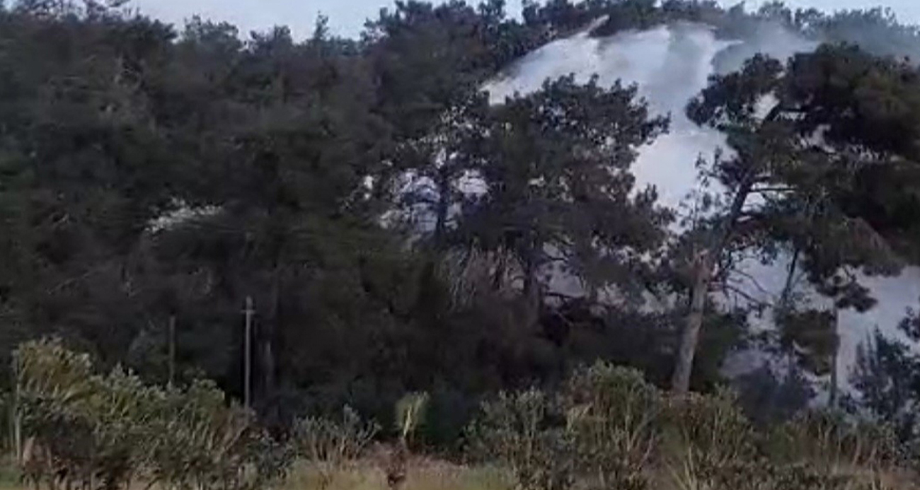 Bodrum’da ana isale hattı patladı, tazyikli su metrelerce havaya yükseldi