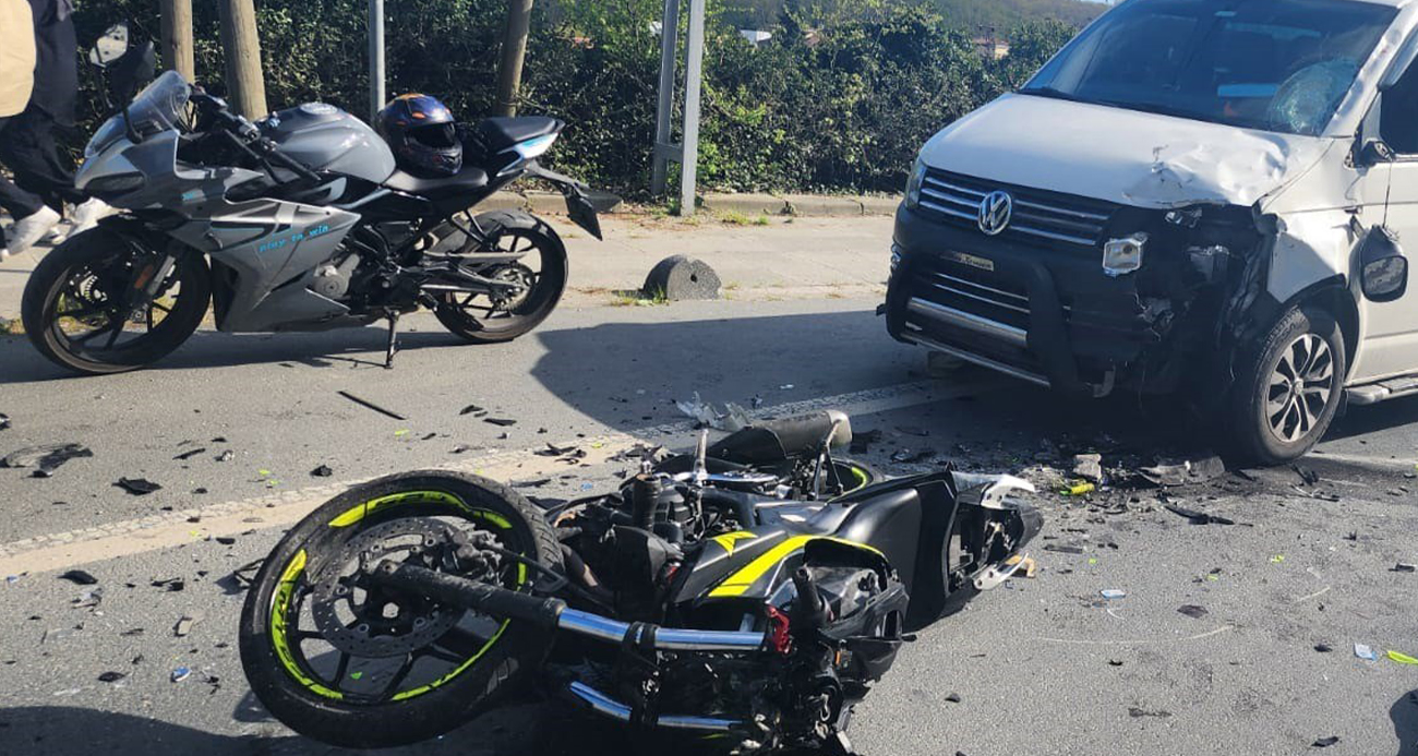 Eyüpsultan’da minibüs ile motosiklet çarpıştı: 2 ölü