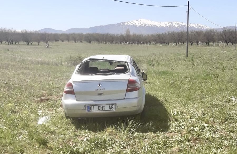 Malatya’da otomobil takla attı, 2 yaralı