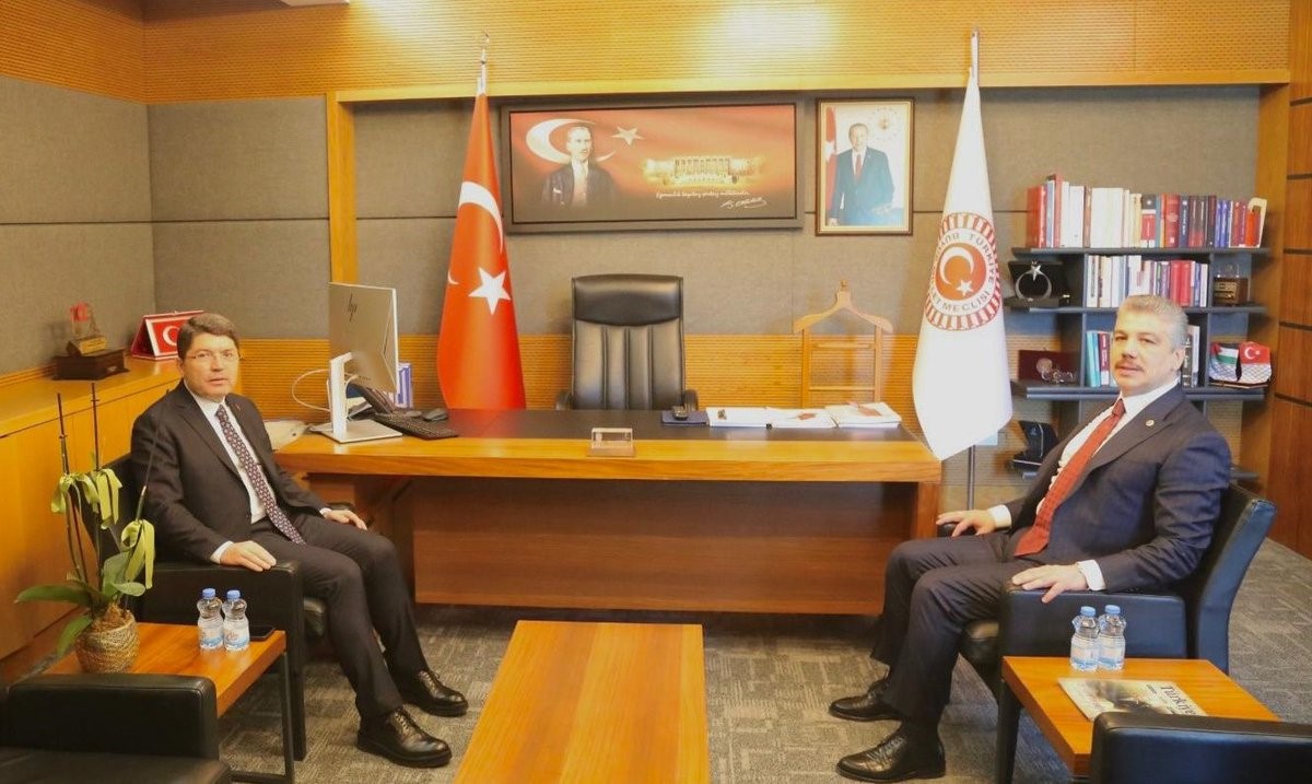 Adalet Bakanı Tunç, TBMM Adalet Komisyonu Başkanı Yüksel’i ziyaret etti