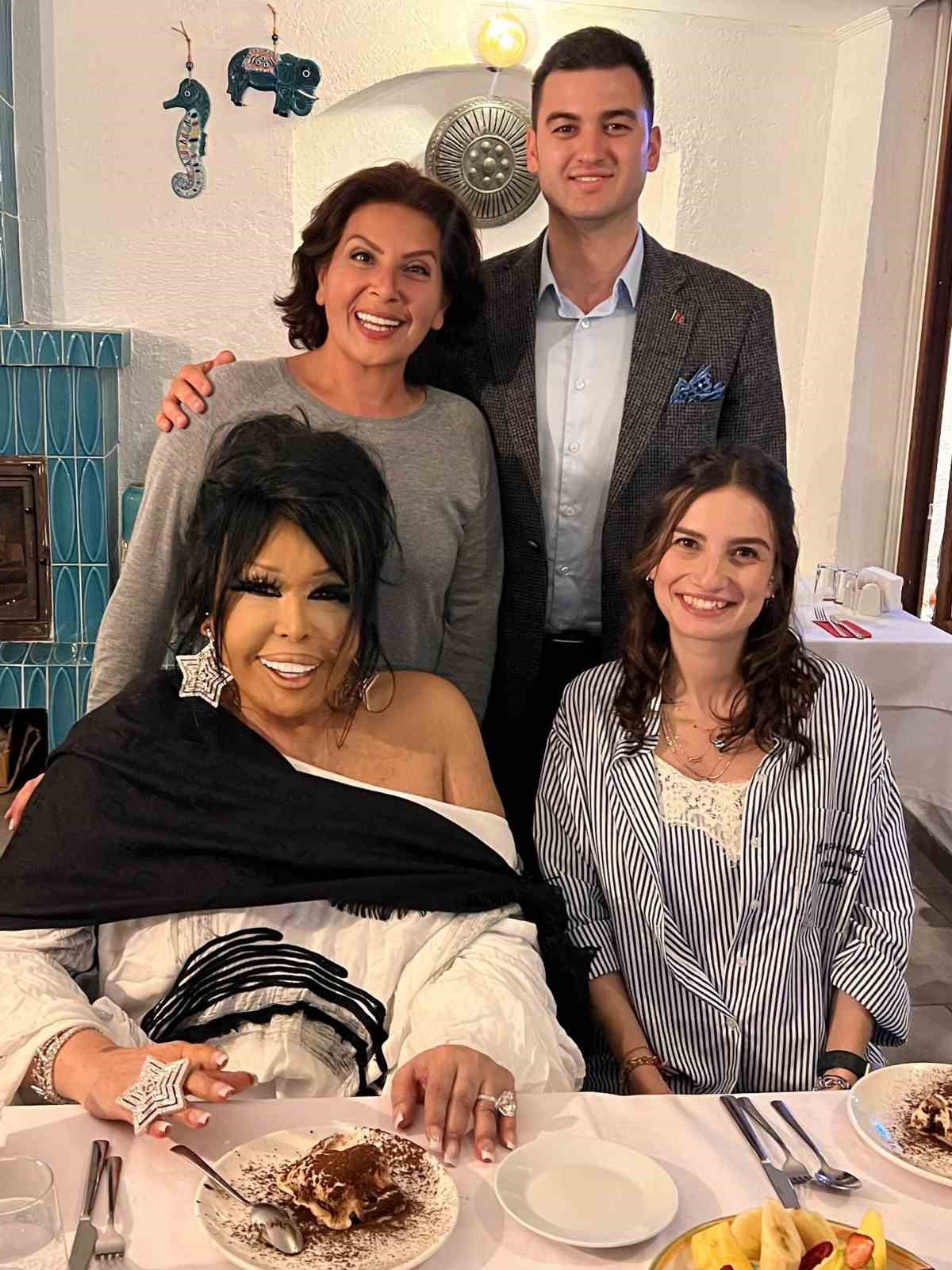 Sahnelerin Diva’sından Mandalinci’ye tebrik