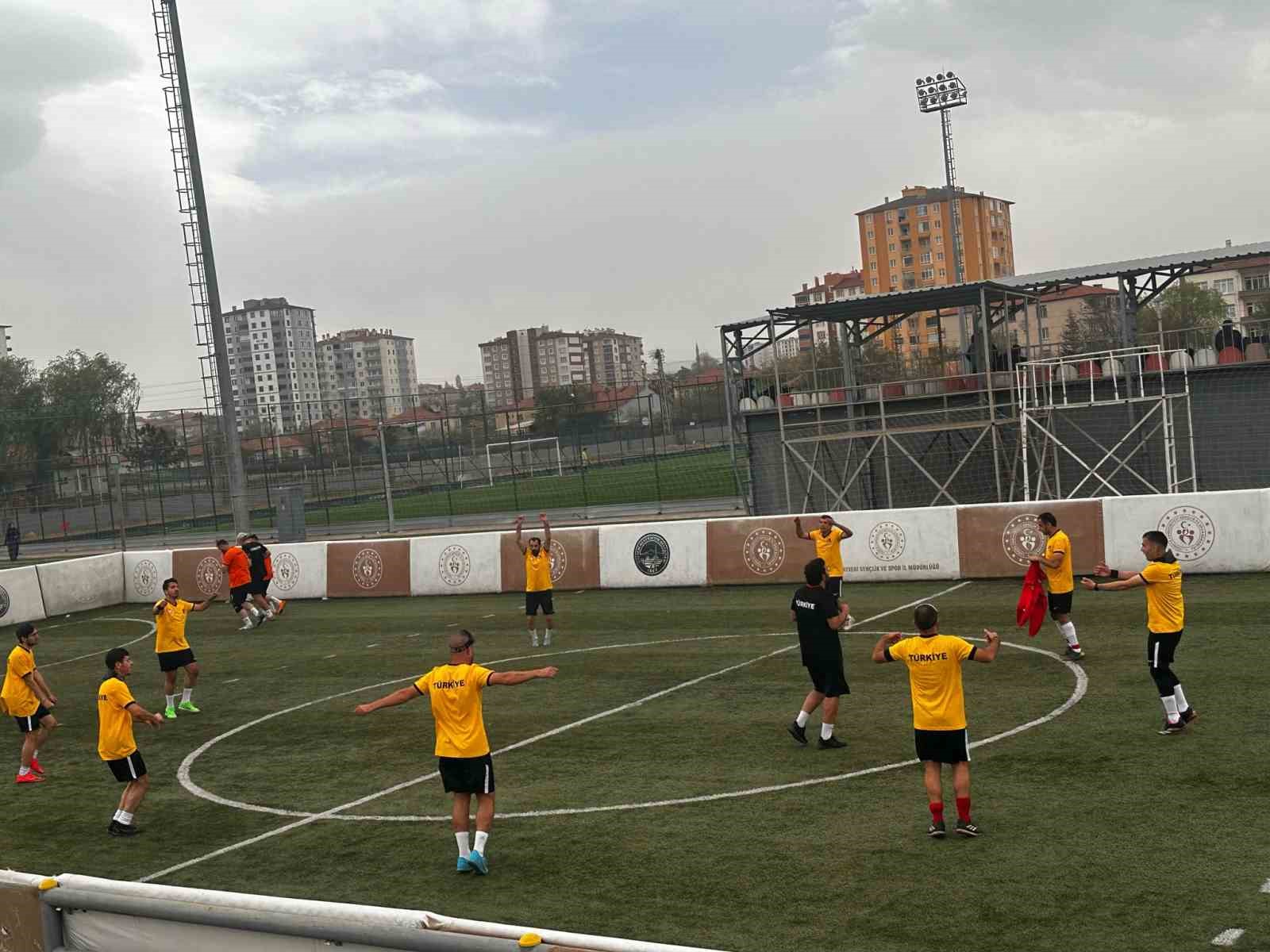 Görme Engelliler Futbol Milli Takımı Kayseri’de kampa girdi