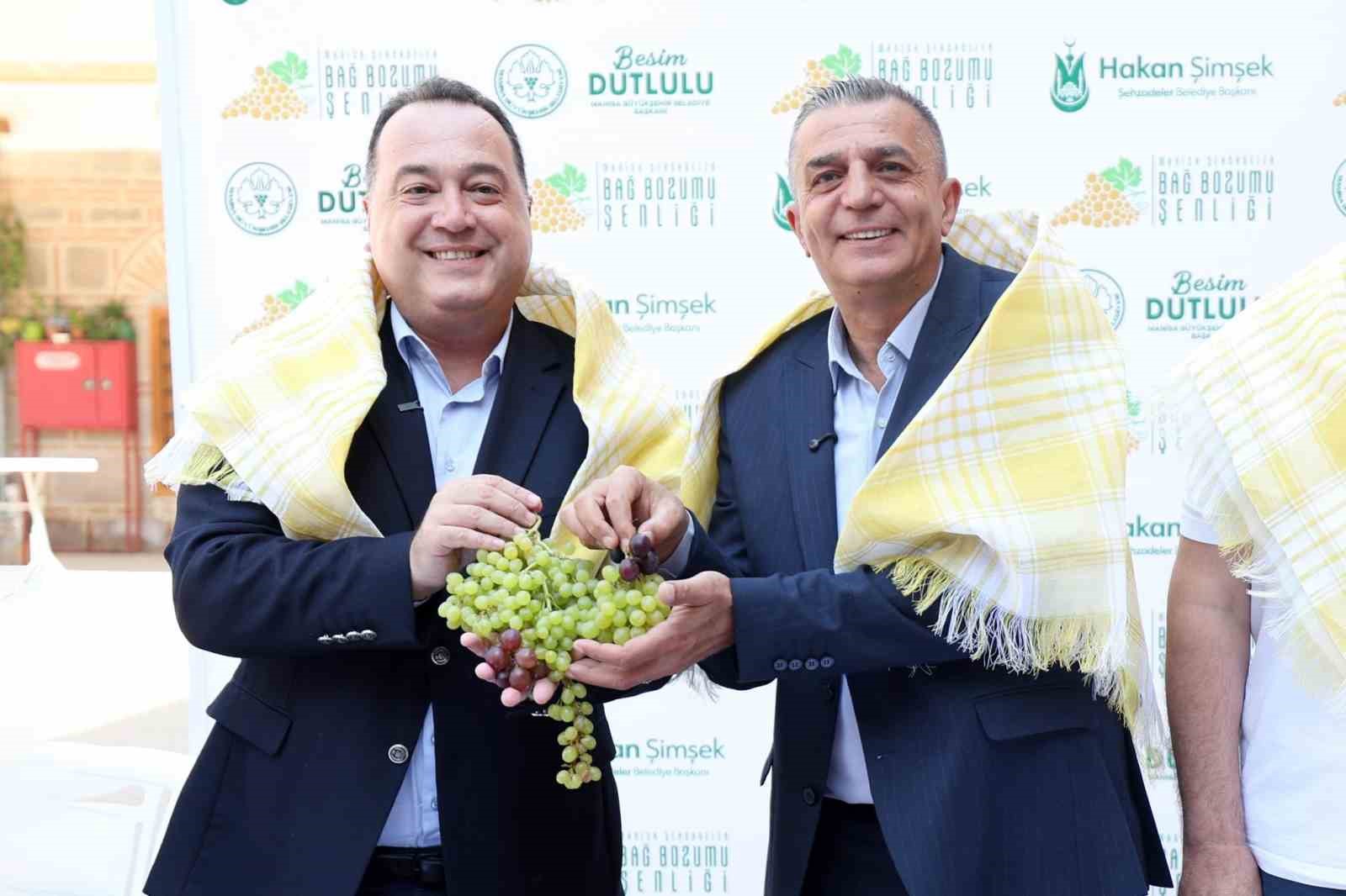 uzumun-baskentinde-bagbozumu-senlikleri-yeniden-basliyor