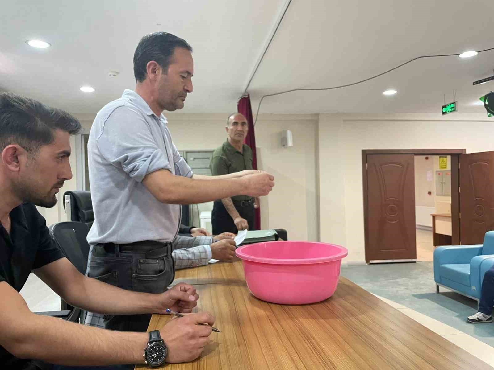 Muradiye’de TYP kuraları çekildi