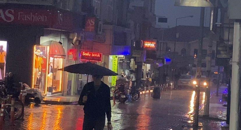 Elazığ’da sağanak etkili oldu