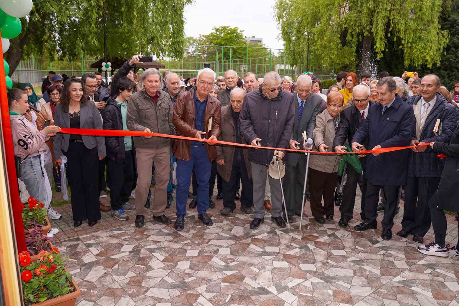 Mustafa Gazalcı kitaplığı açıldı