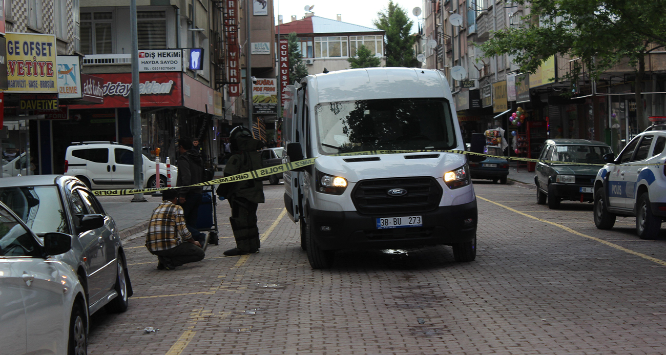 Kayseri’de aynı bölgede bulunan üç şüpheli çanta fünyeyle patlatıldı