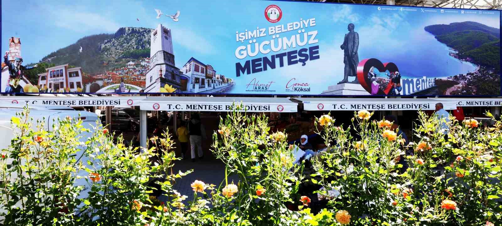 Menteşe’deki yönetim değişimi panoya da yansıdı