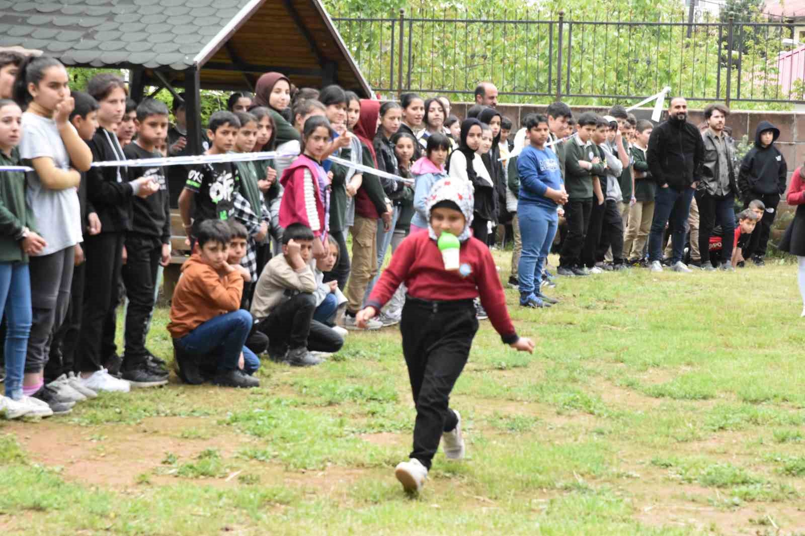 Bitlis’te ‘Geleneksel Sokak Oyunları Şenliği’ düzenlendi