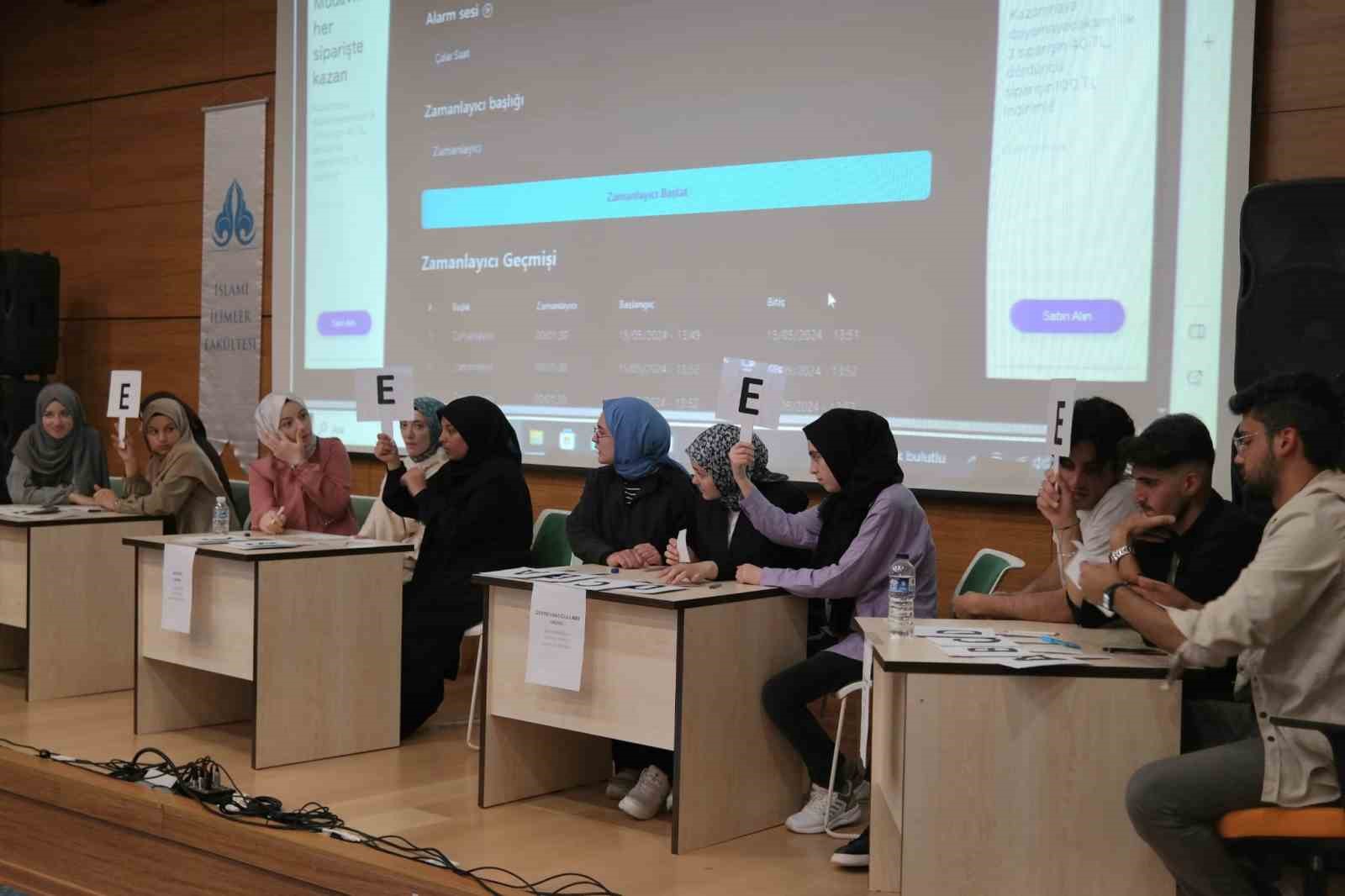 DPÜ İslami İlimler Fakültesi’nde Arapça Bilgi ve Şiir Yarışması