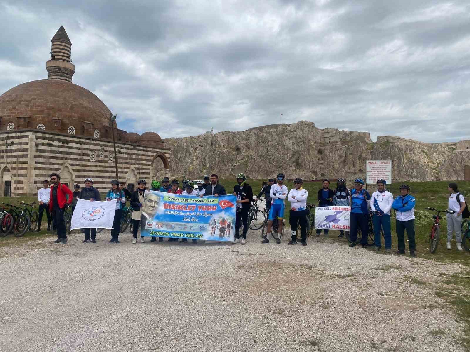 Van’da “Tarihe Saygı, Geçmişe Vefa