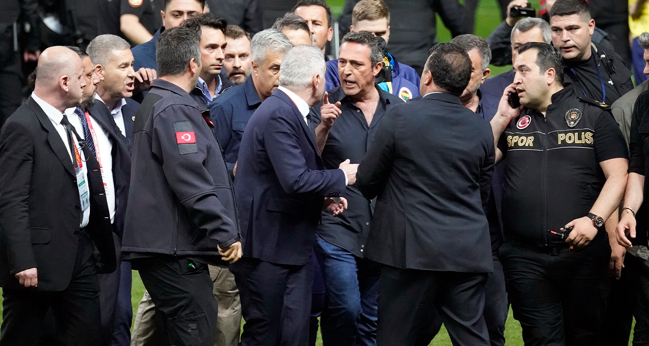 Galatasaray - Fenerbahçe maçının ardından ortalık karıştı