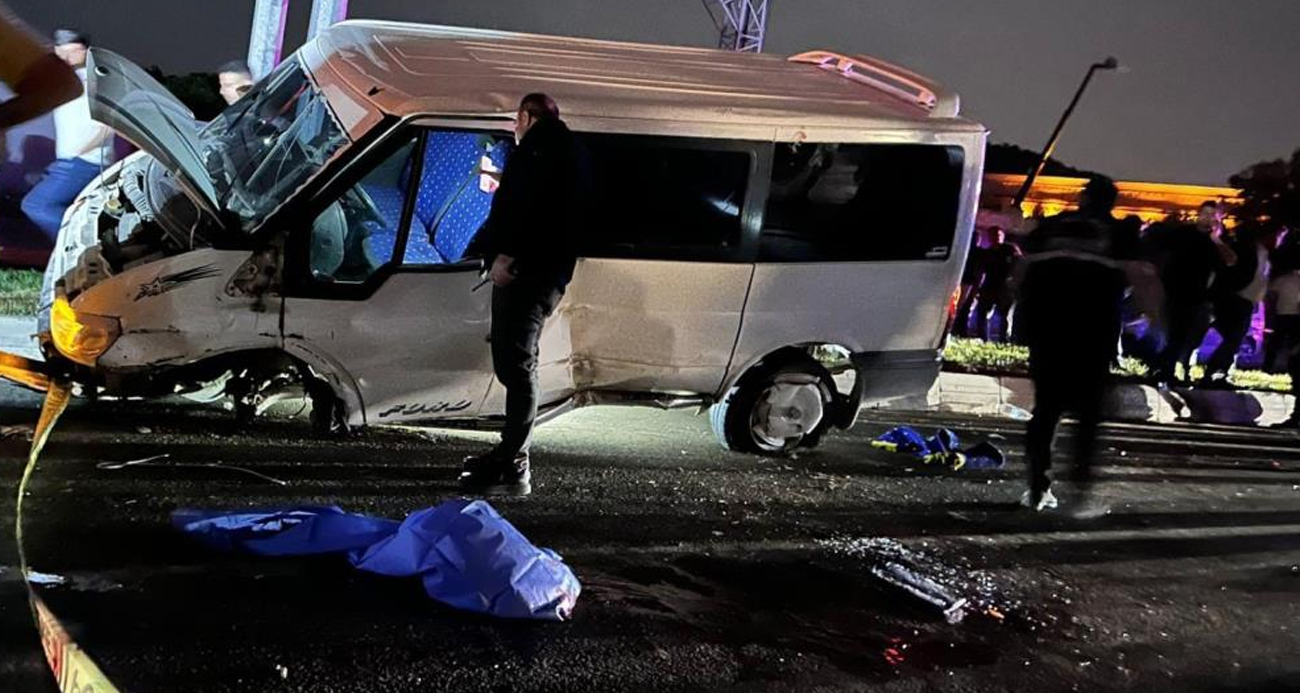Kontrolden çıkan minibüs orta refüje çarparak savruldu: 1 ölü