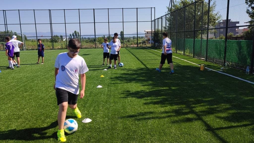 Şehzadeler’de futbol kursu kayıtları başladı