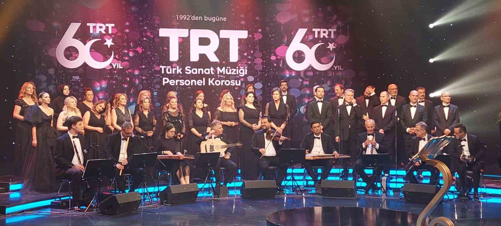 TRT personellerinden Türk Sanat Müziği Korosu