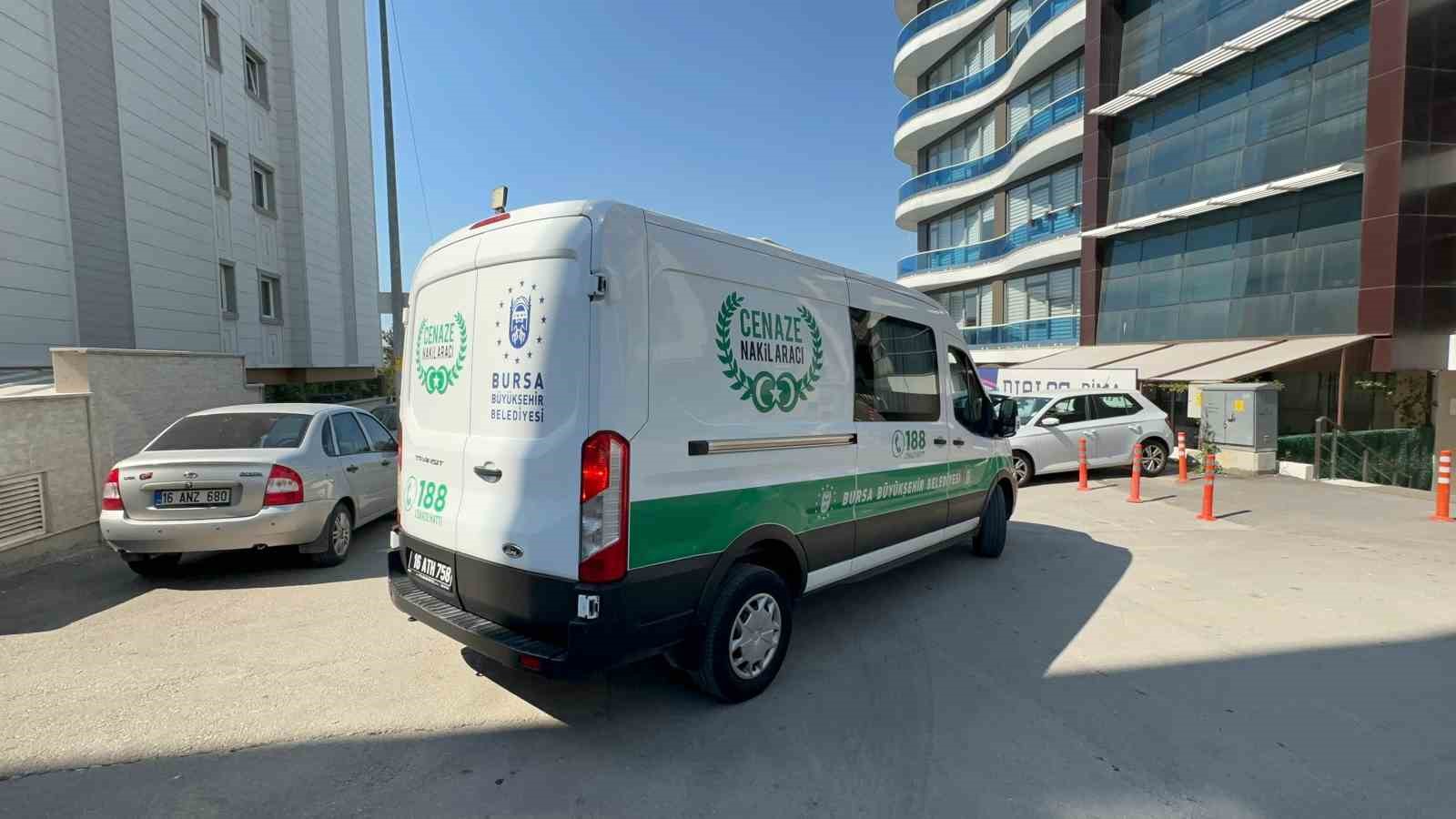 Babaları tarafından öldürülen 3 kardeş yan yana defnedilecek