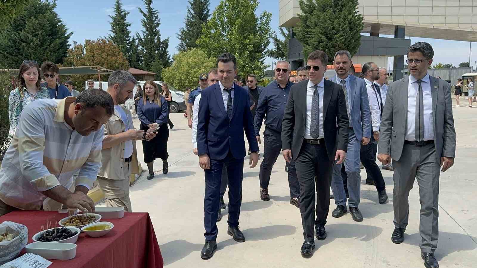 Ezine’de Geleceğe Yatırım: Gıda İhtisas OSB Meslek Yüksekokulu Günleri Coşkuyla Kutlandı