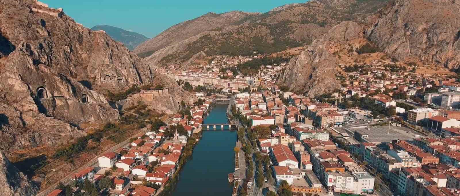 Amasya bayram tadında festivale hazırlanıyor