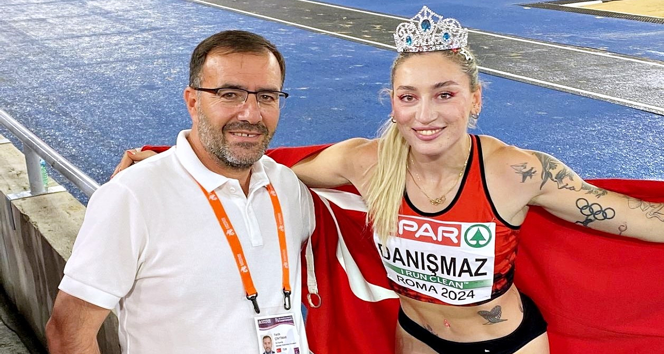 Milli atlet Tuğba Danışmaz rekor kırarak olimpiyat kotası aldı