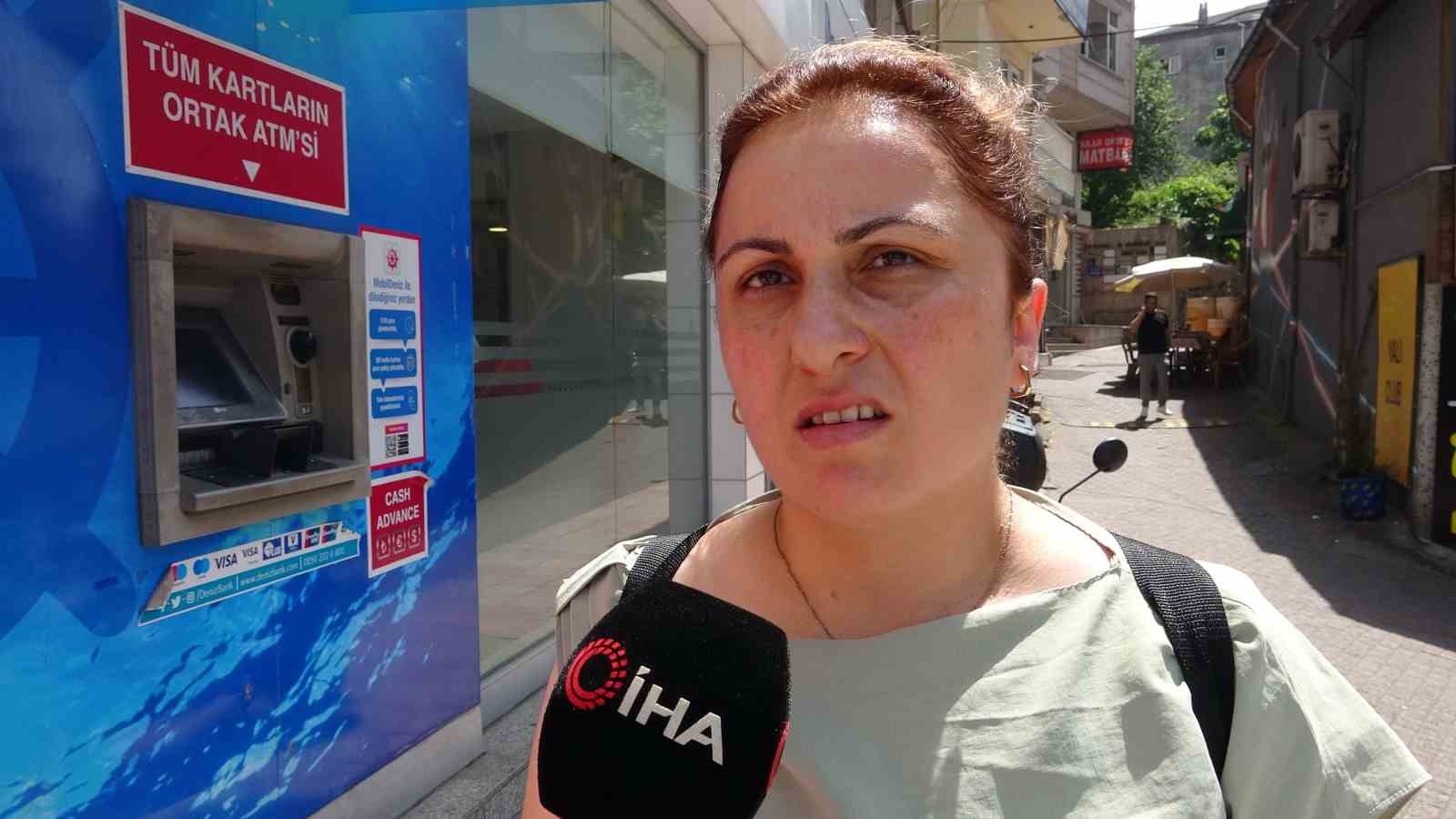 Denizbank ATM’sinden ödeme yapmak isterken hırsızın hedefi oldu