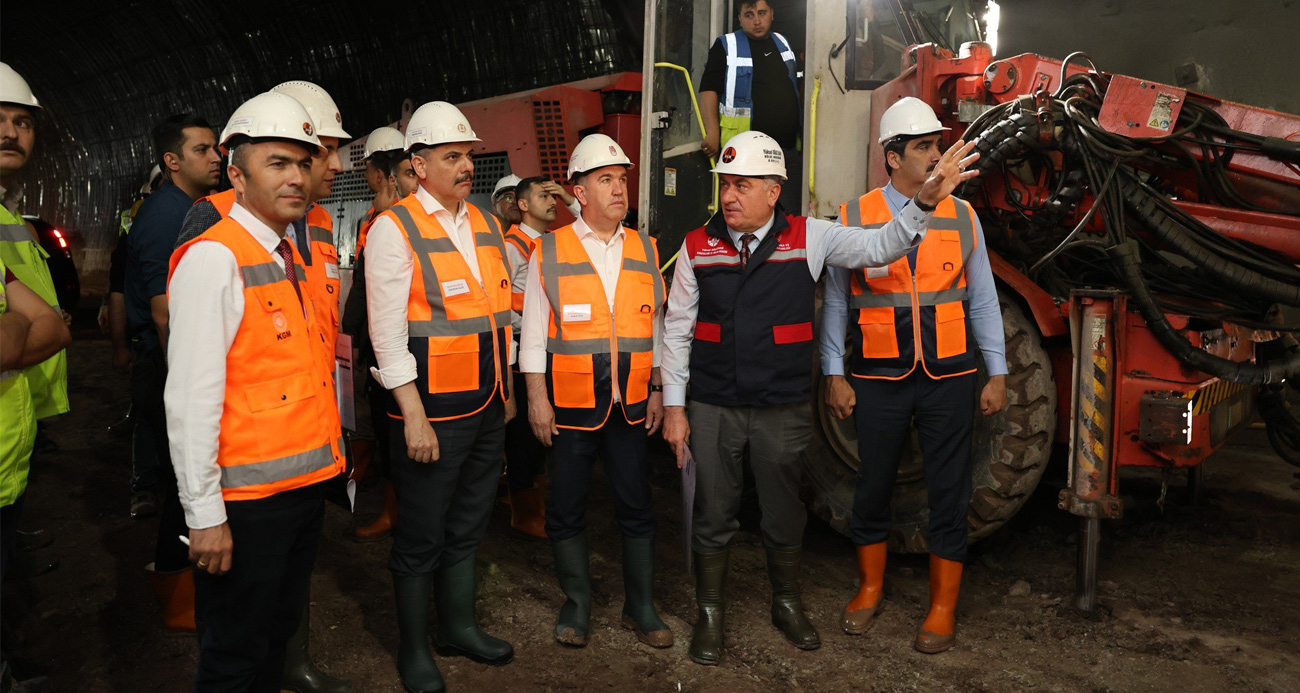 Yapım işi Bayburt Group tarafından sürdürülen ve 12 yıldır bitmeyen tünelde 2 ilin valisi incelemede bulundu