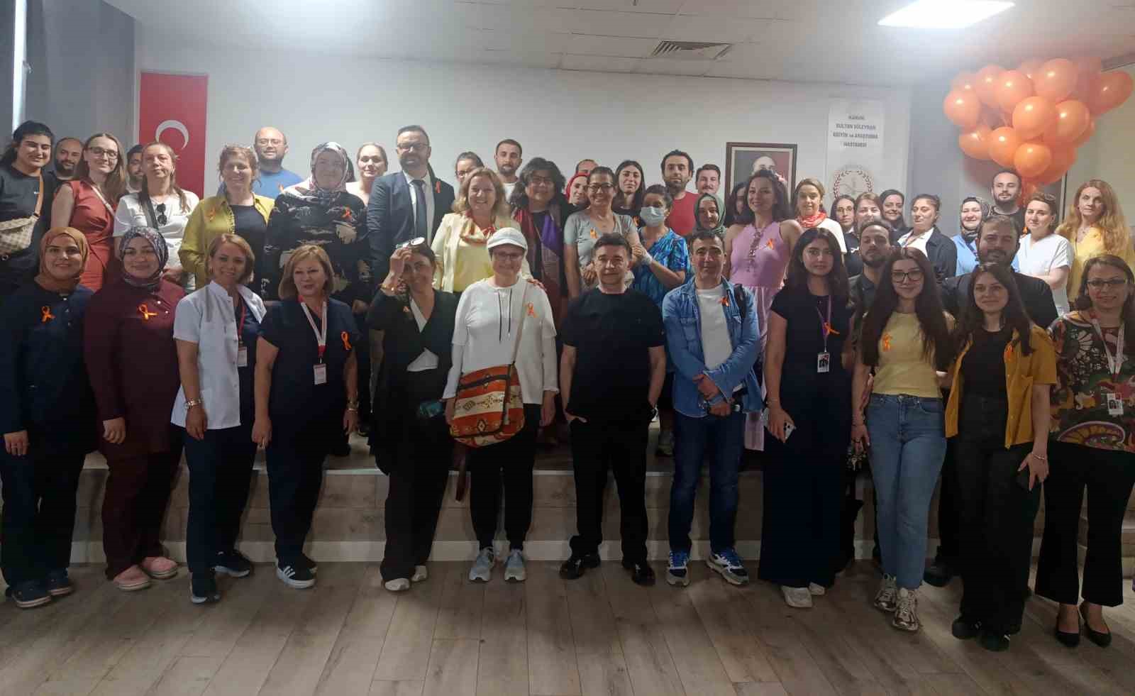 kanuni-sultan-suleyman-hastanesi-nde-ms-hastaligina-dikkat-ceken-etkinlik