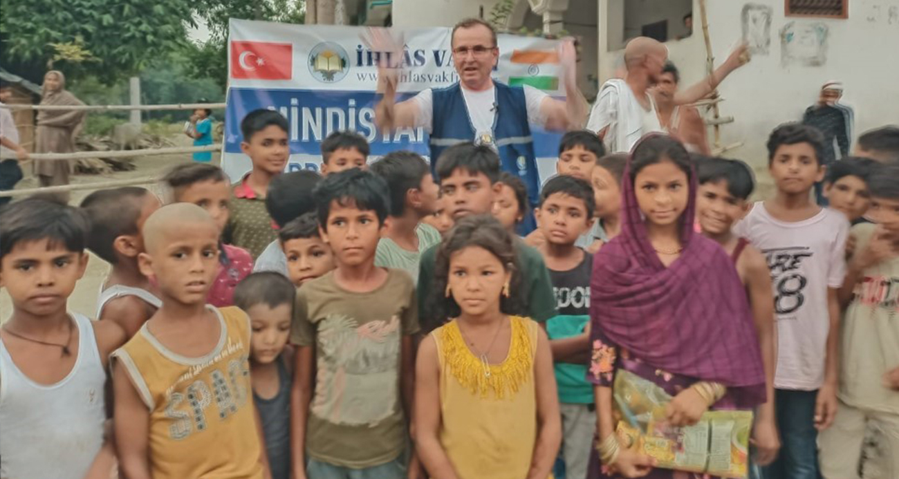 İhlas Vakfı’ndan yetimlere bayram