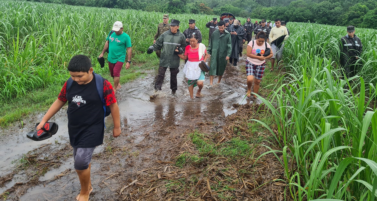 El Salvador’da sel ve toprak kayması: 11 ölü