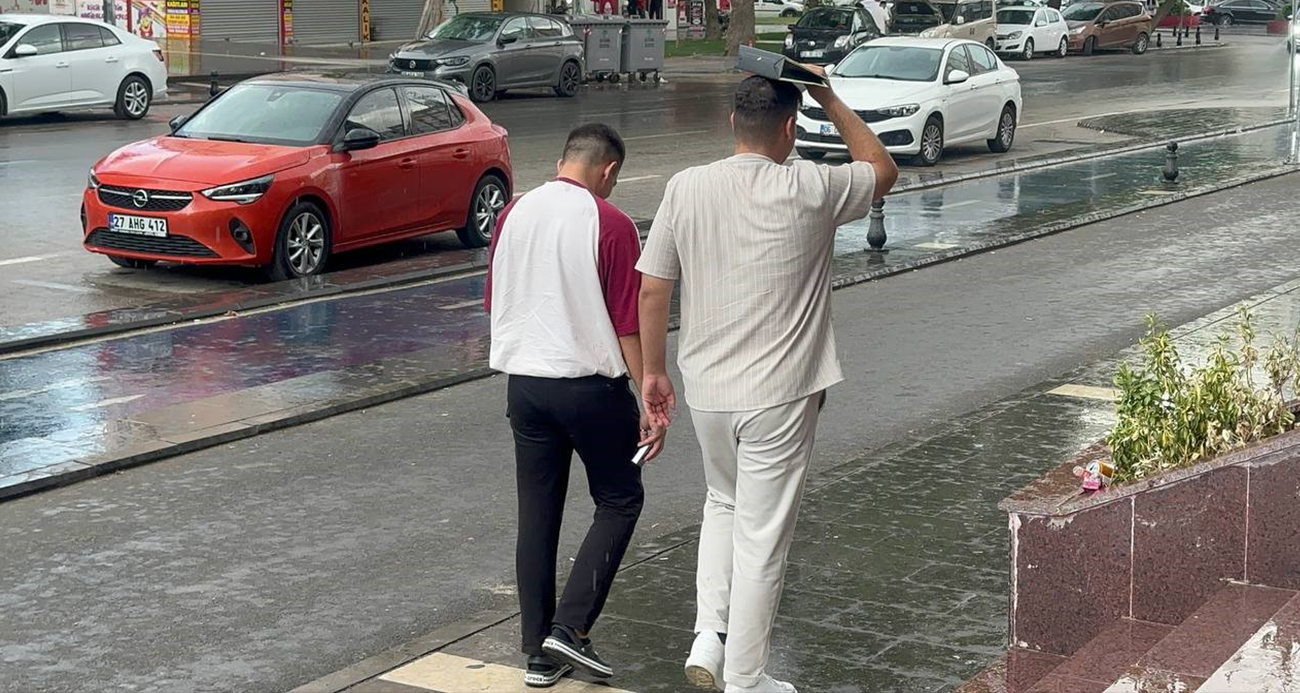 Gaziantep’te haziran ortasında yağmur şoku