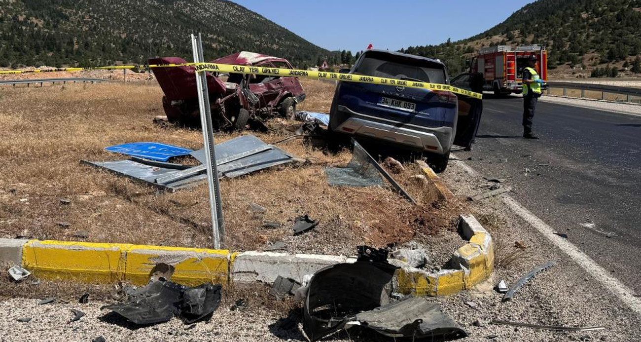 Konya’da otomobil ile cip çarpıştı: 2 ölü, 2 yaralı