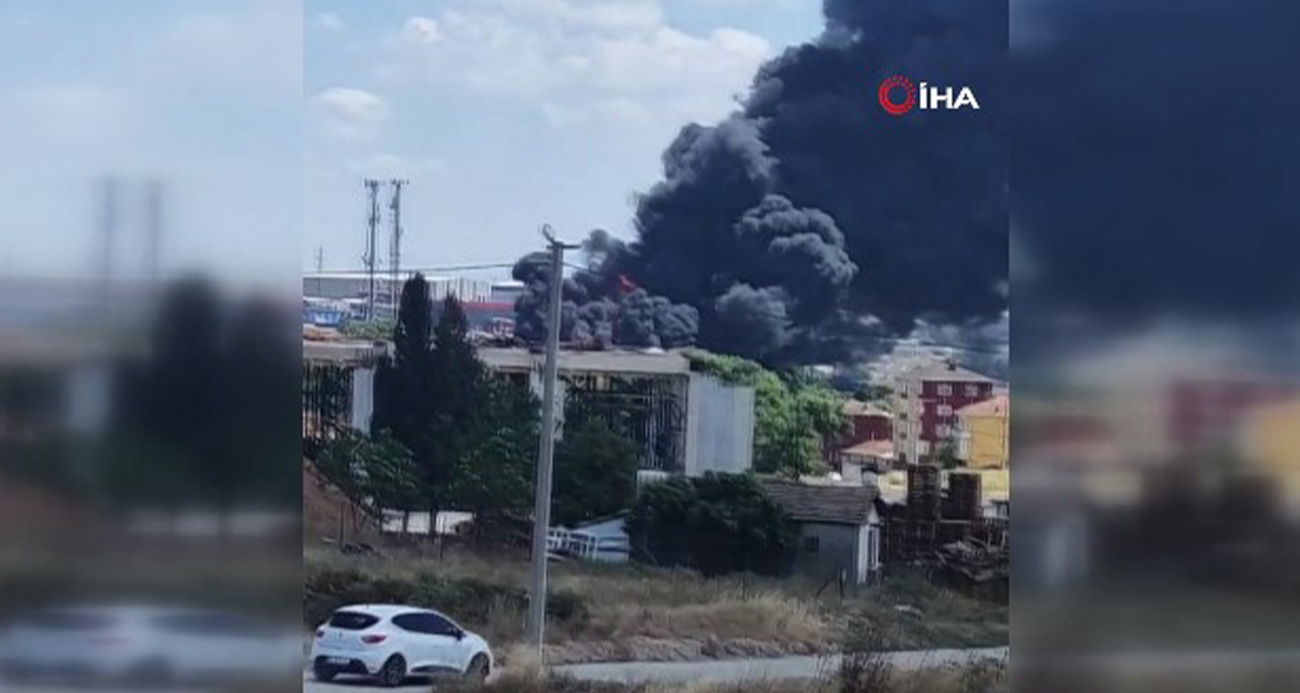 Gebze’de fabrika alev topuna döndü: Bölgeye çok sayıda ekip sevk edildi